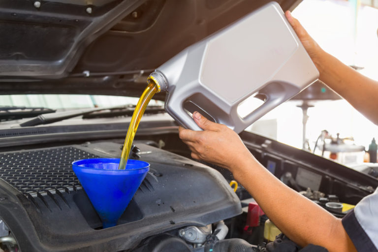 Symptoms of Having the Wrong Engine Oil In Your Car