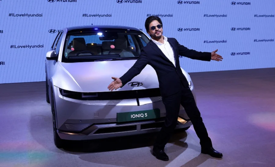 Top Bollywood celebrities who own electric vehicles, the price is in crores